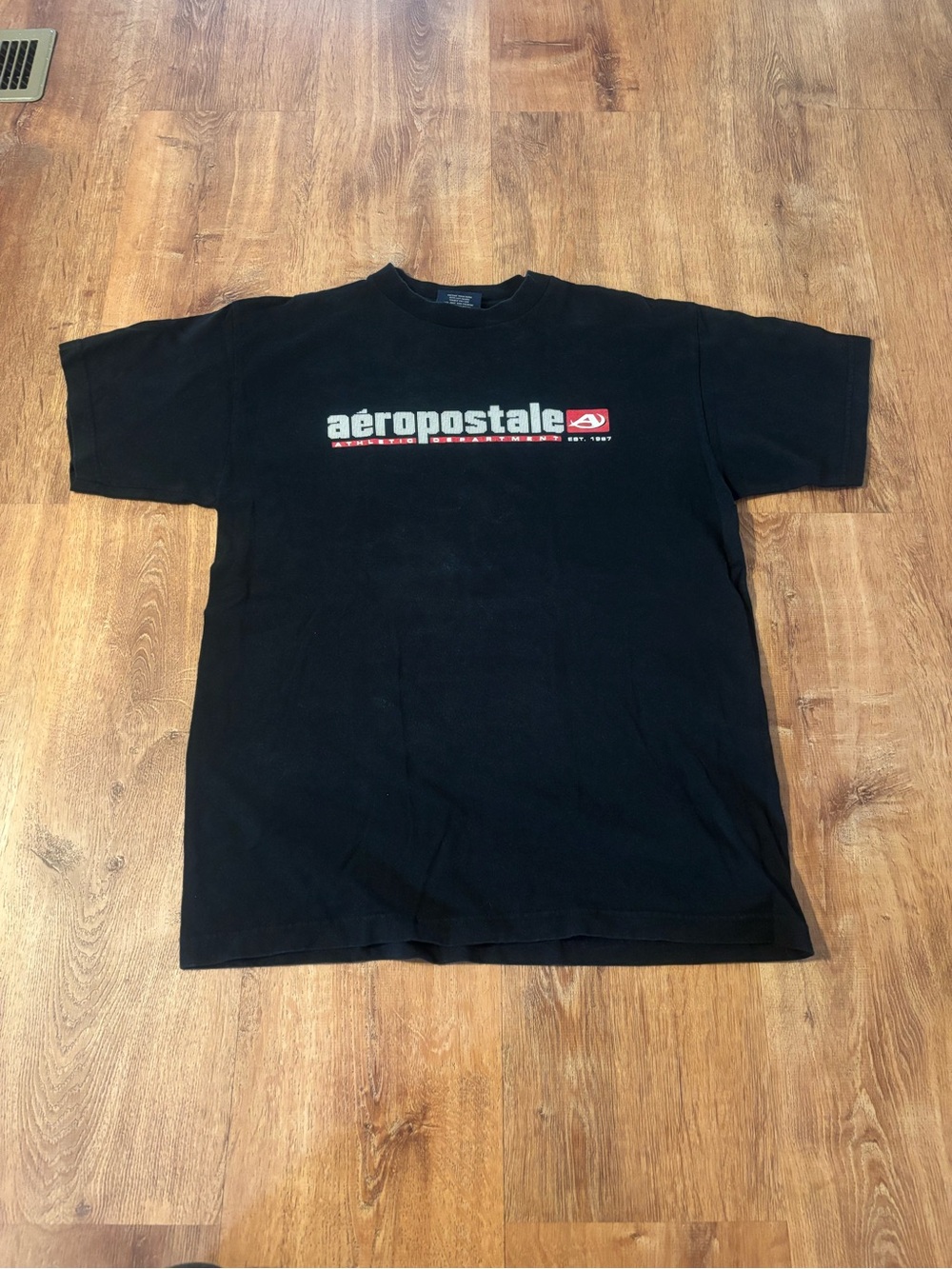 Vintage Aeropostale Mens Large Crewneck T-Shirt Black Short Sleeve 100% Cotton